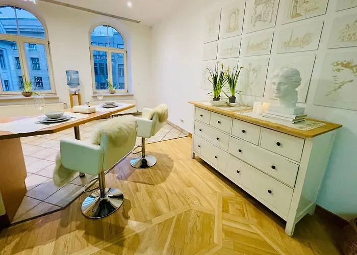 Spacious Apartment In Old Town Riga