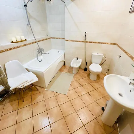 Spacious Apartment In Old Town Riga Exterior photo