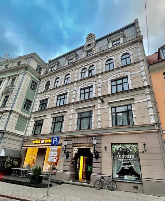 Íbúð Spacious In Old Town Riga